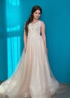 Свадебное платье Свадебное платье с объемным кружевом 3Д в оттенке капучино