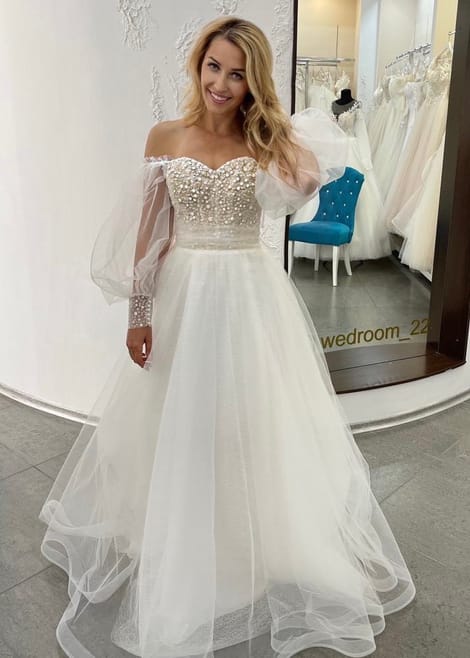 Свадебное платье с корсетом из светоотражающей ткани в горошек