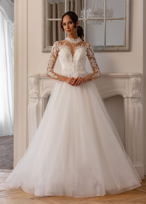 Свадебное платье под горлышко с рукавами